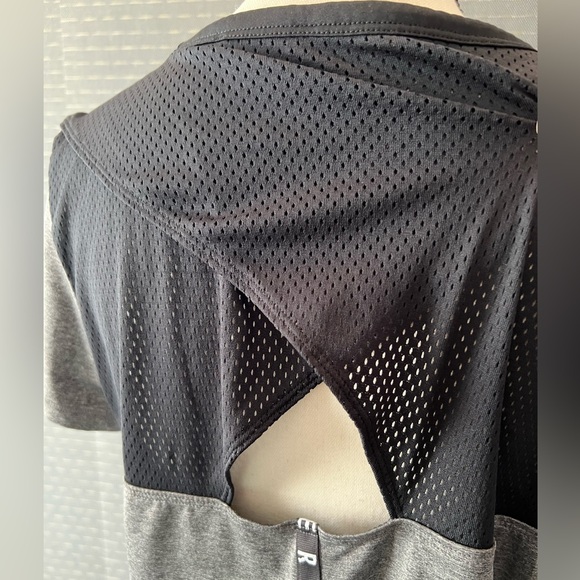 Under Armour Ventilation Back Active Tee - Picture 4 of 7